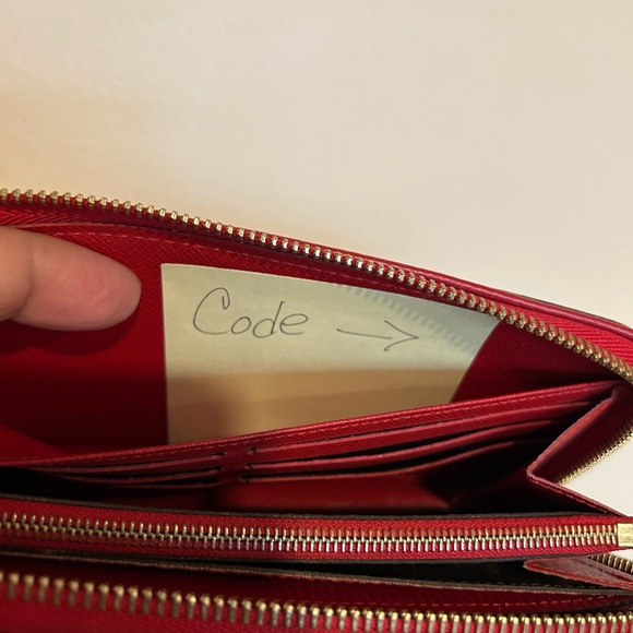 Authentic Louis Vuitton Red/Brown Monogram Wallet Includes box, dust bag, book - Picture 9 of 11